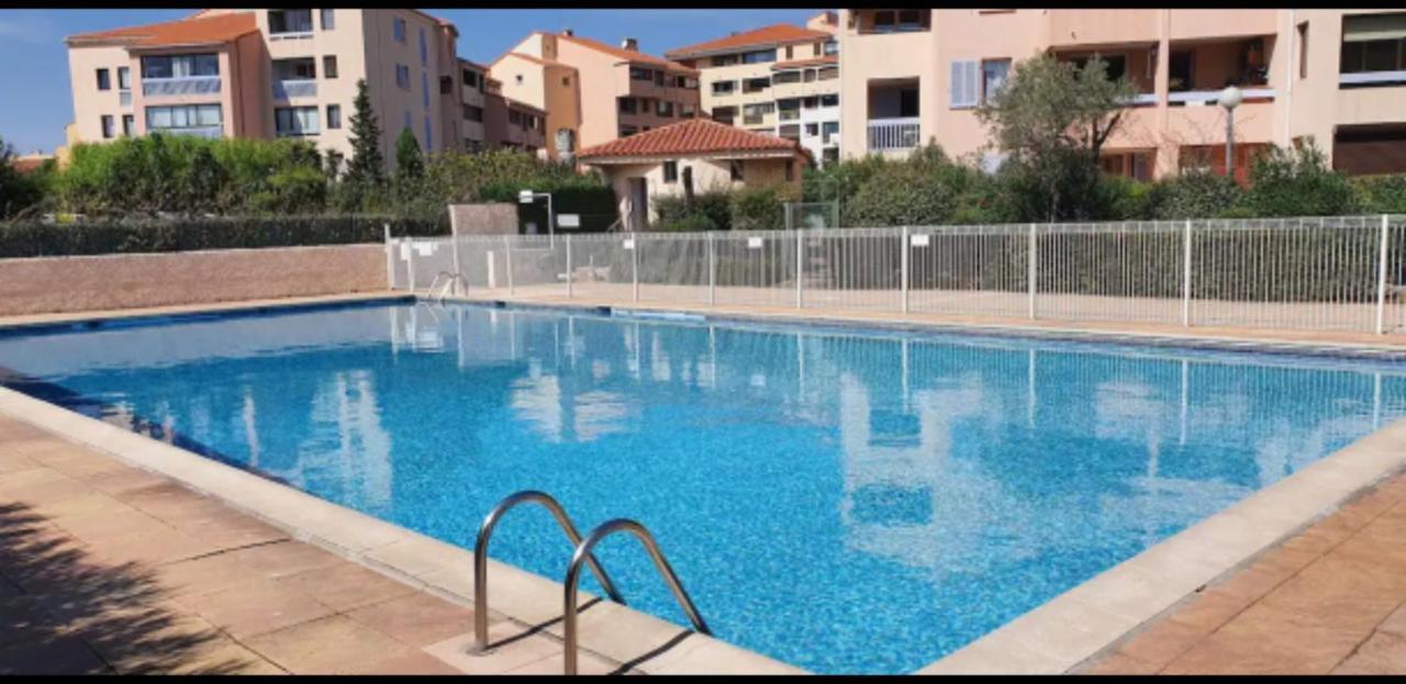 Appartement Design Frejus Bagian luar foto